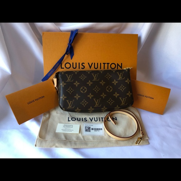 Louis Vuitton Handbags - Pochette accesories
